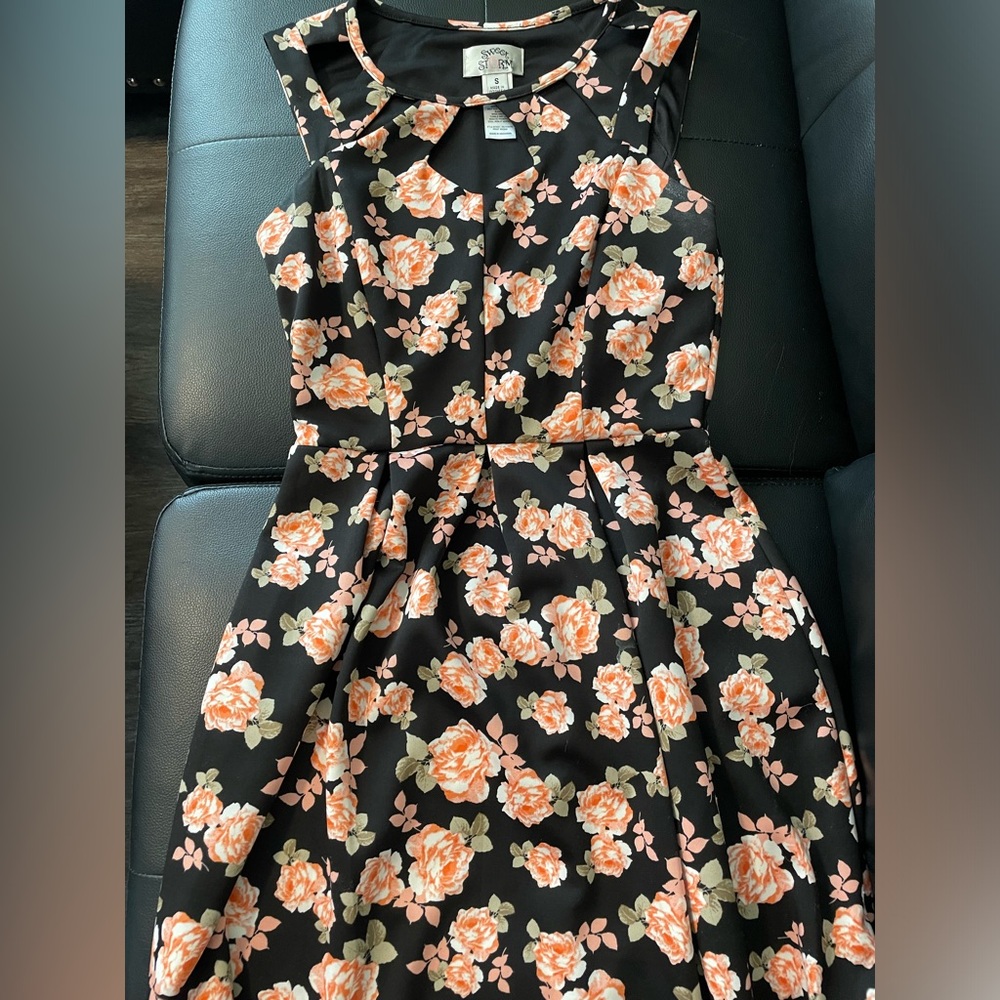 Floral Sleeveless Dress